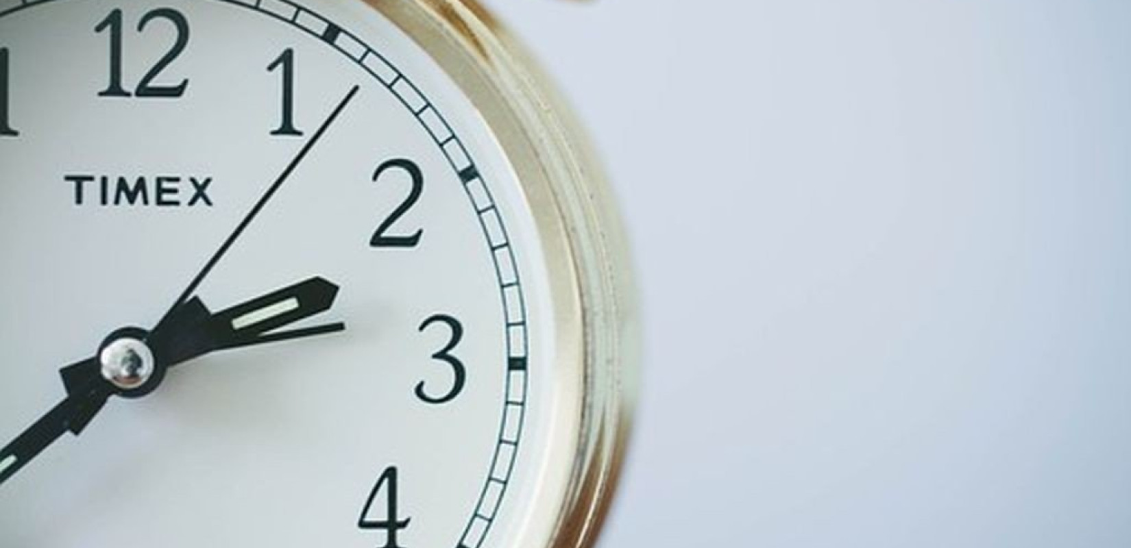 Χειμερινή ώρα: Την επόμενη Κυριακή τα ρολόγια γυρίζουν