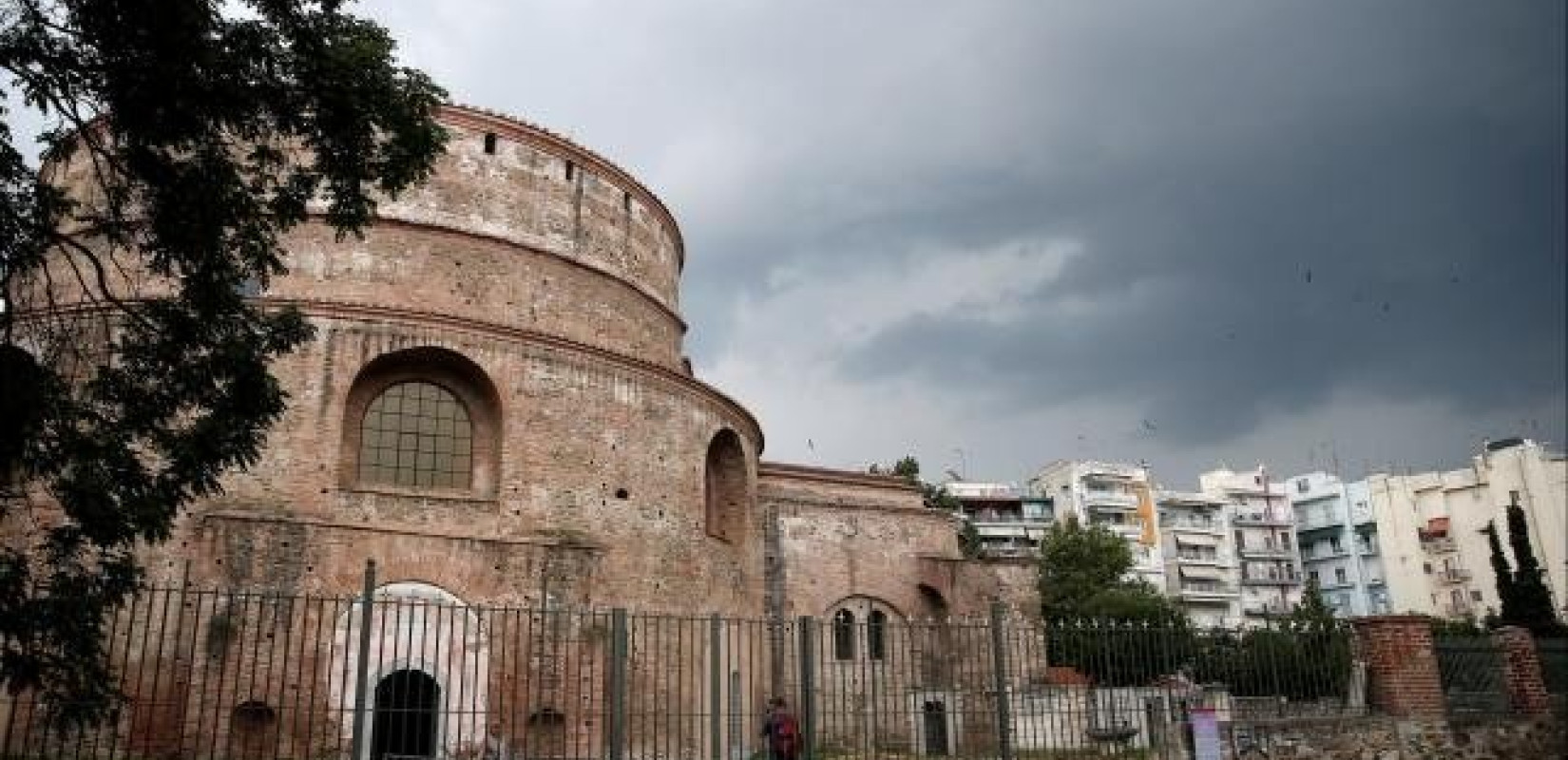 Θεσσαλονίκη: Διαμαρτυρία ακραίων για εκδήλωση στη λατρευτική εβδομάδα - Παρέμβαση Αγγελούδη