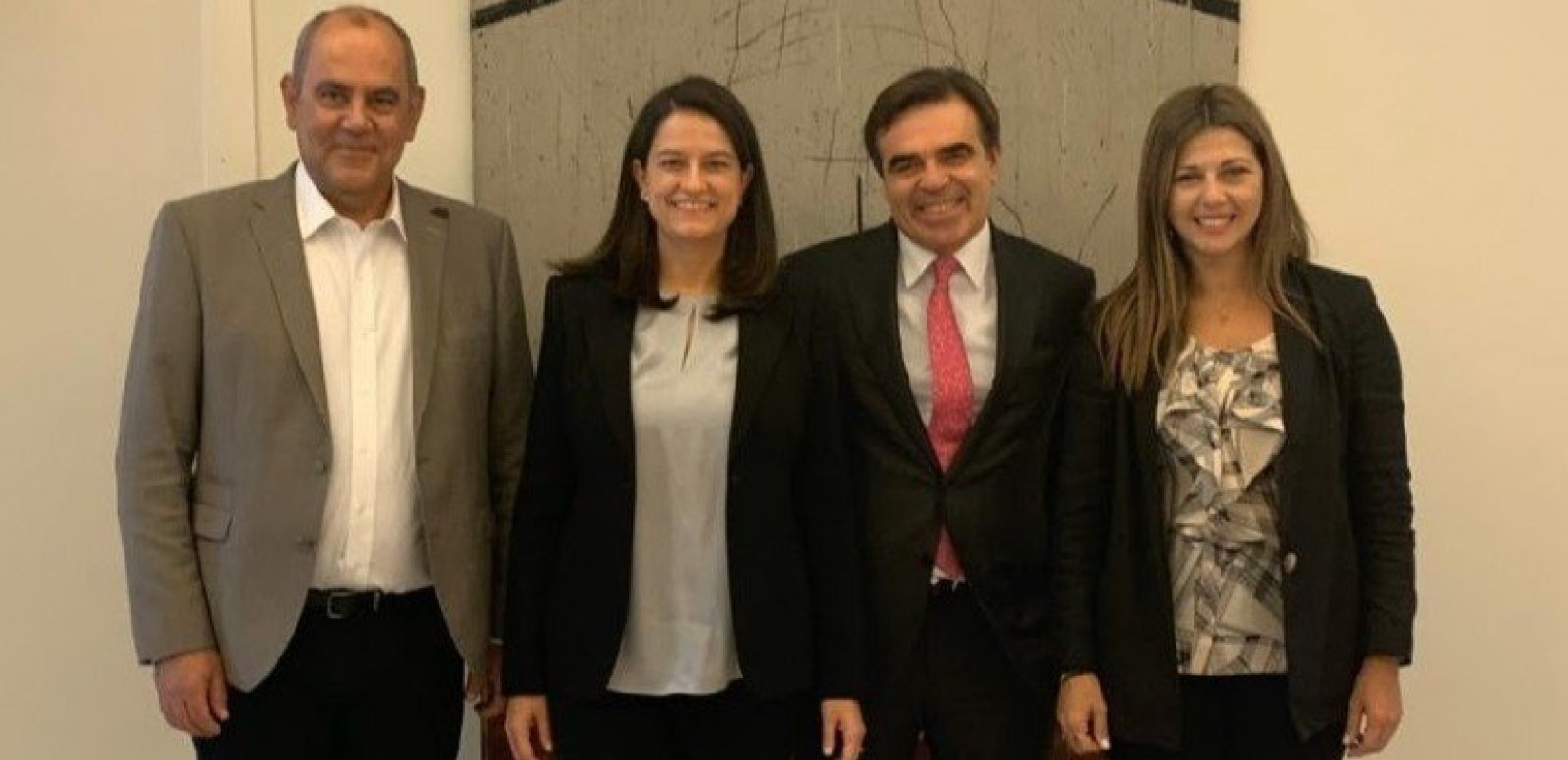 Συνάντηση της ηγεσίας του υπουργείου Παιδείας με τον Μαργαρίτη Σχοινά