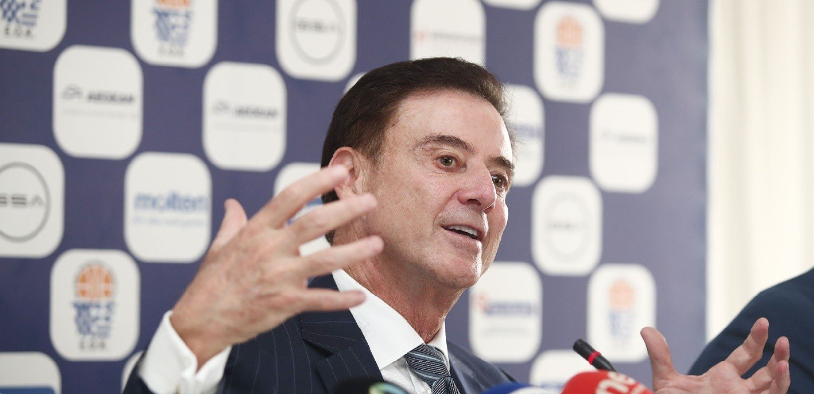 Ρικ Πιτίνο: "Θα παίζουμε σαν πεινασμένοι λύκοι"