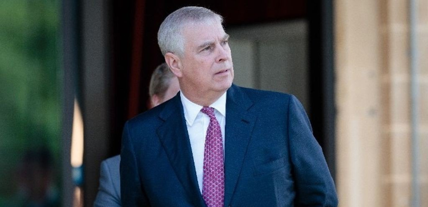 Αγγλία: Συμφορά για τον «πρίγκιπα» Άντριου - Ο Κάρολος του αφαίρεσε όλους τους τίτλους και τον έκανε... θνητό