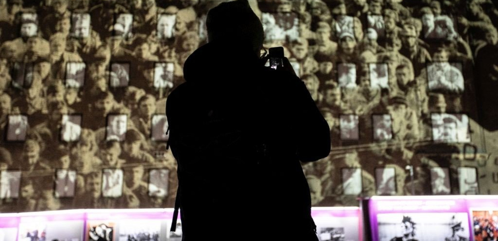 Με σκεπτικισμό αντιμετωπίζει η Γερμανία και η Ευρώπη τα 30 χρόνια από την Πτώση του Τείχους του Βερολίνου