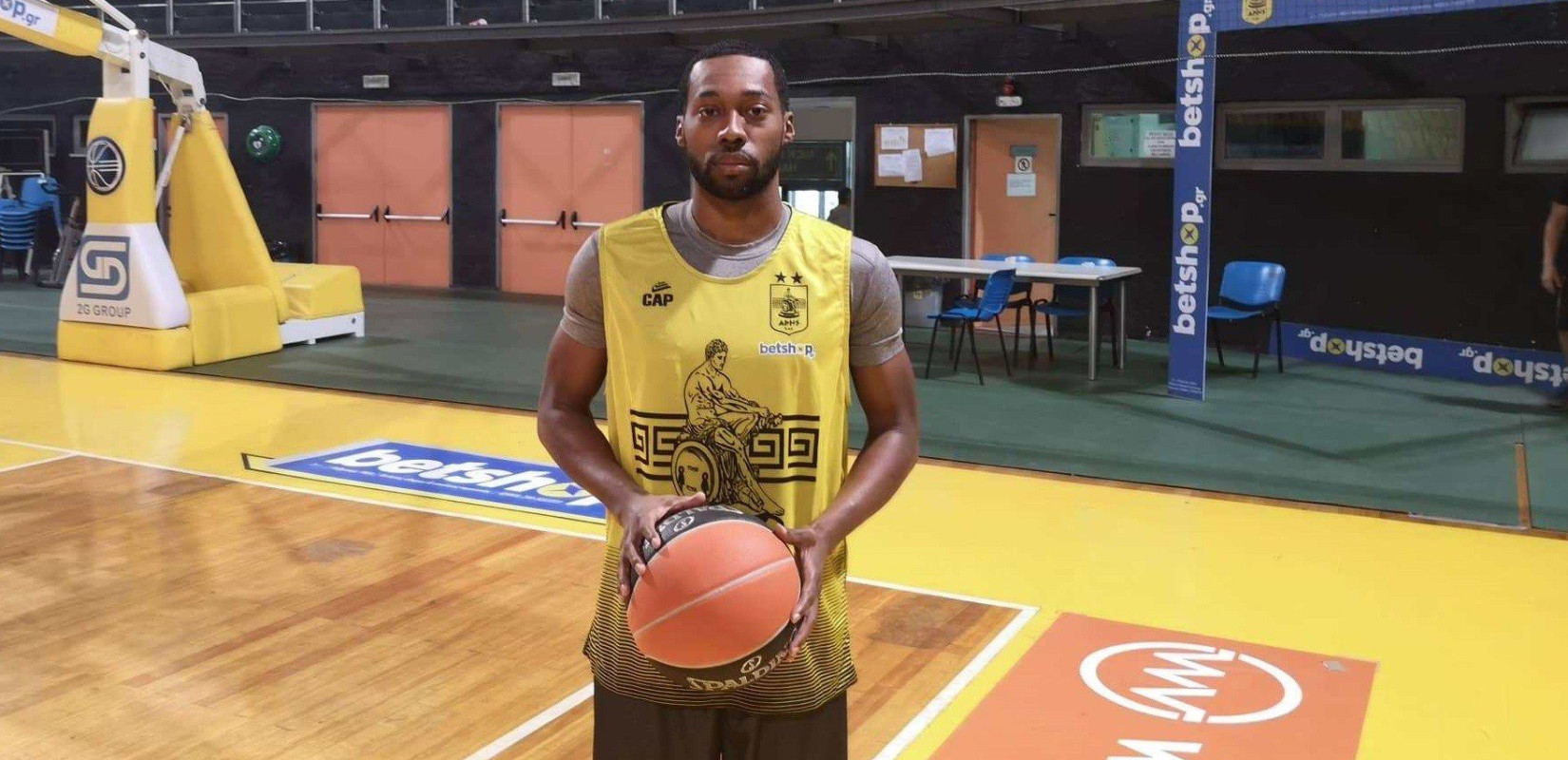 Μπάσκετ:  Βαρύ το κλίμα για τον Μπράουν