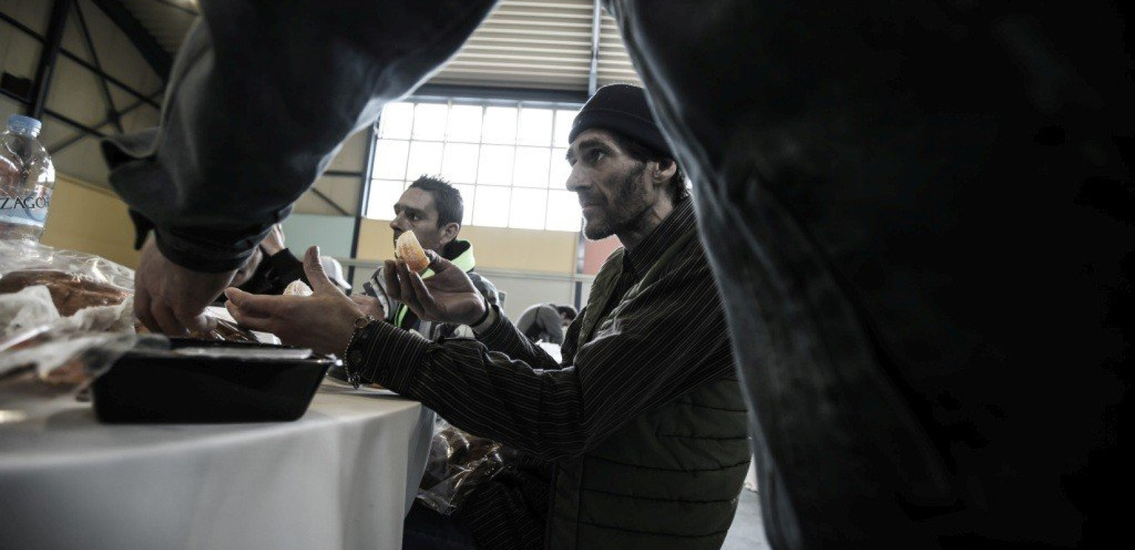 Δήμος Αθηναίων: 2.300 «γεύματα αγάπης» για τα Χριστούγεννα και την Πρωτοχρονιά