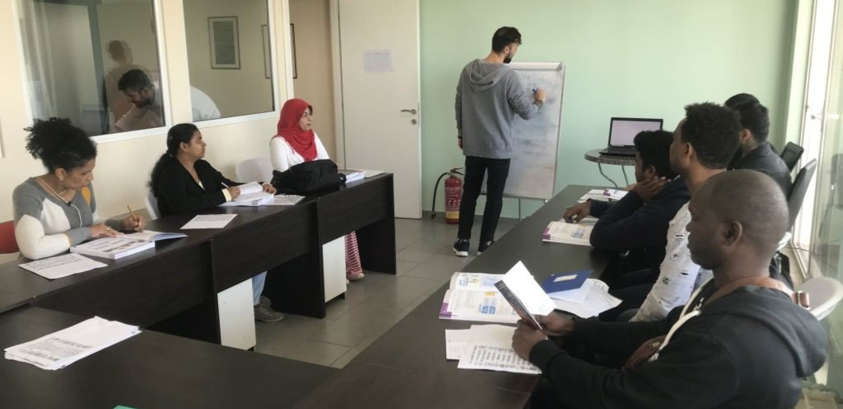 Θεσσαλονίκη: Γιορτή αποφοίτησης για πρόσφυγες που μαθαίνουν ελληνικά 