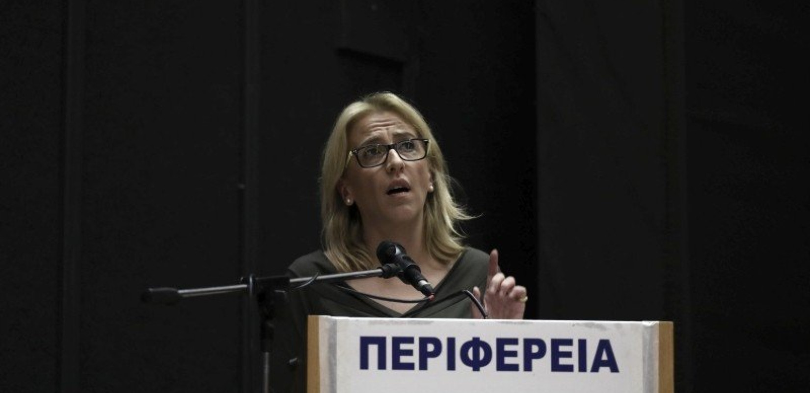 Ως ύποπτη κλήθηκε από την εισαγγελία η Ρ. Δούρου για τη Μάνδρα