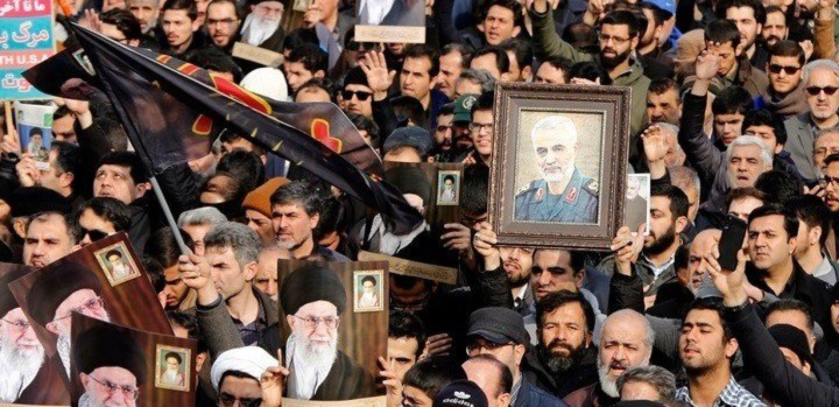 Δολοφονία Σουλεϊμανί: Δεκάδες χιλιάδες διαδηλώνουν στην Τεχεράνη φωνάζοντας «θάνατος στην Αμερική»