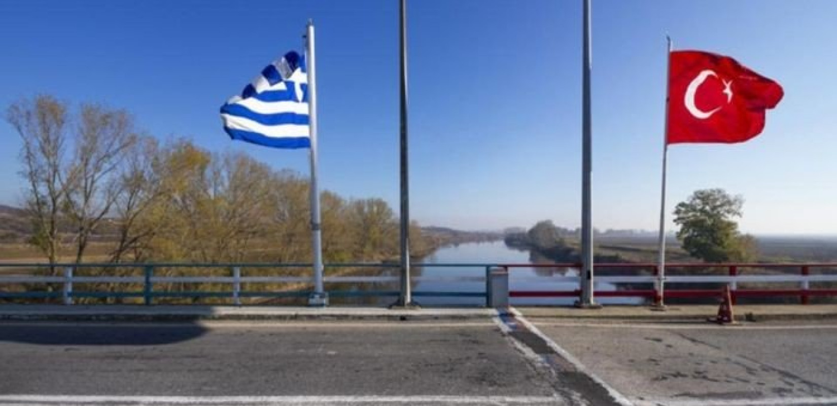 Κίνδυνος θερμού επεισοδίου μεταξύ Ελλάδας-Τουρκίας, αναφέρει το Bloomberg 