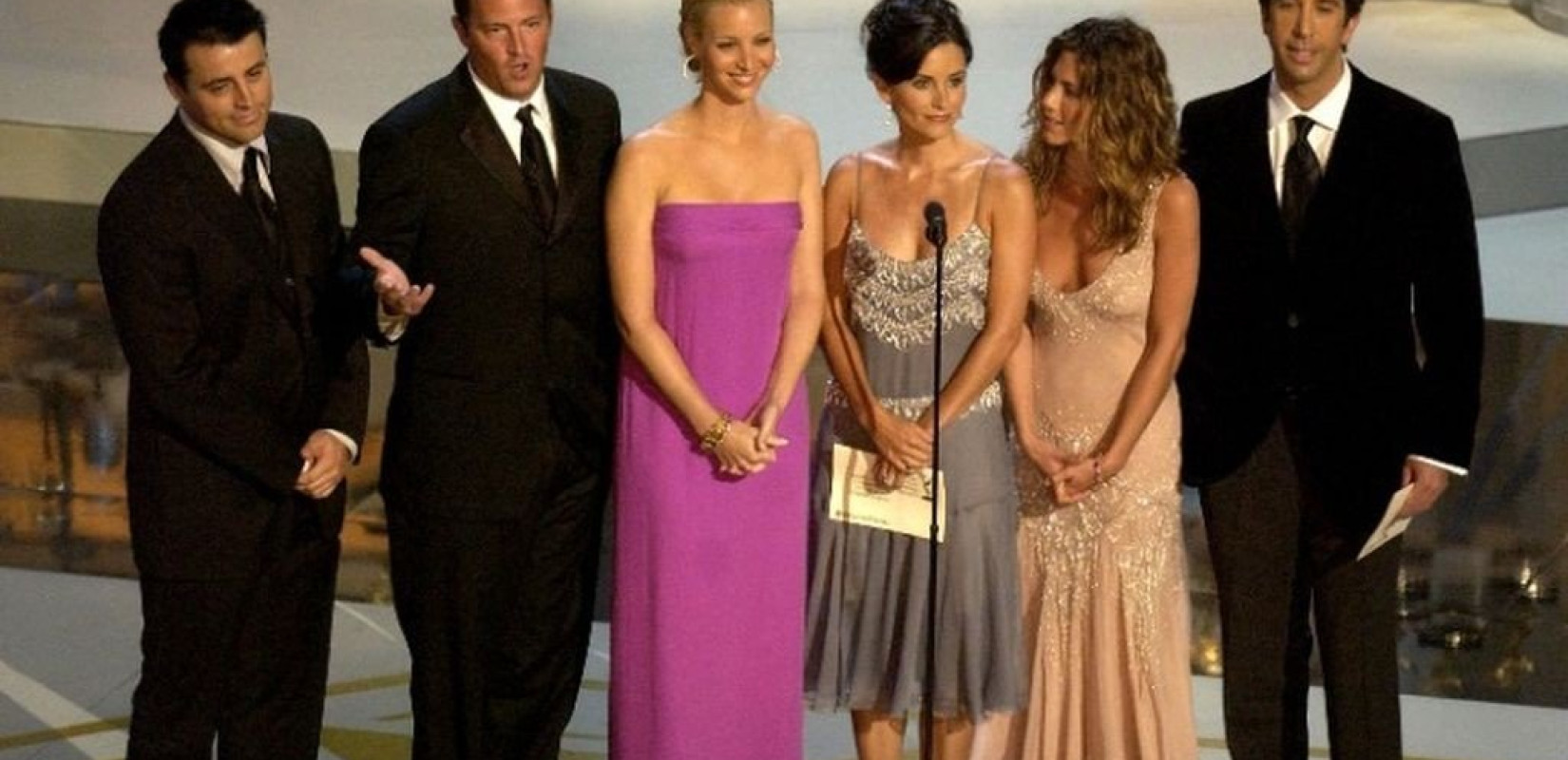 Αναβάλλεται προς το παρόν η επανένωση για τα "Φιλαράκια"