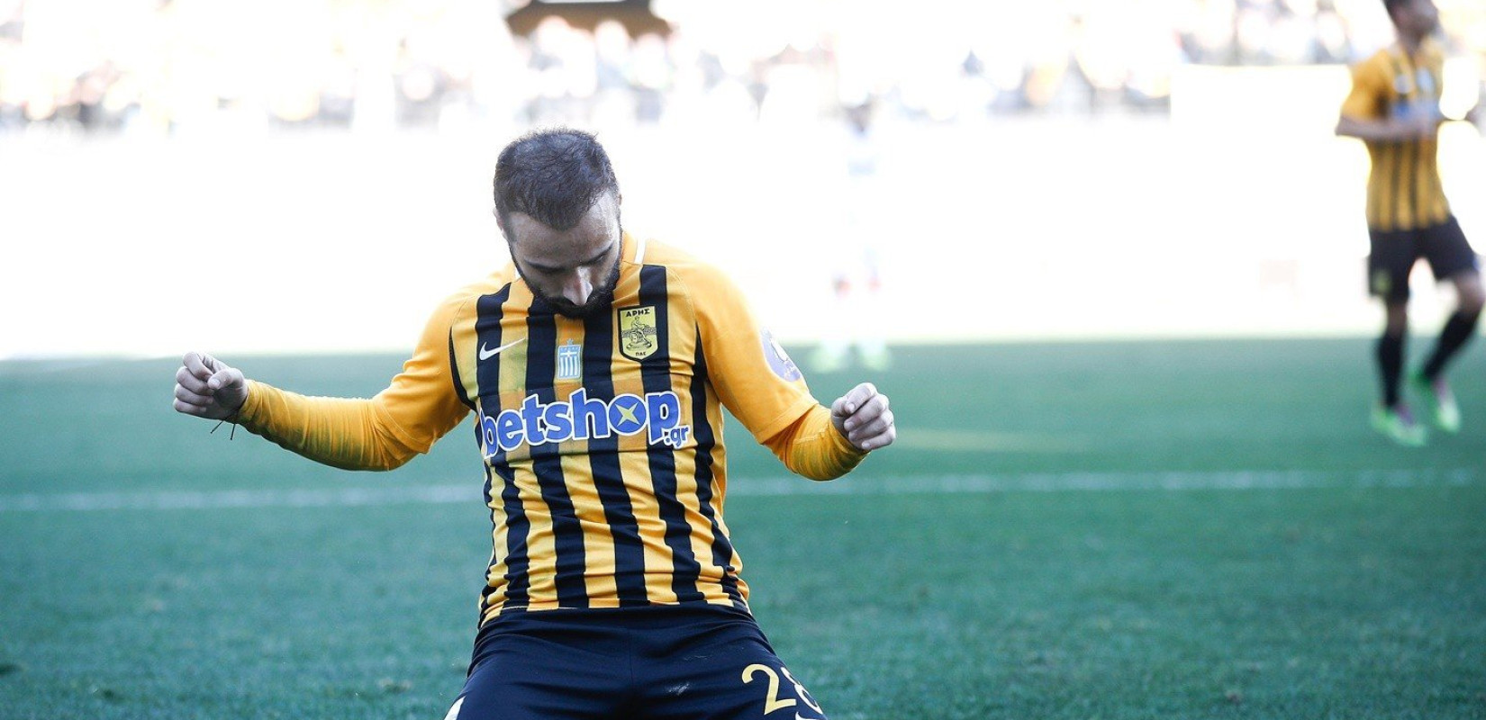 "Όχι" του Άρη σε κρούση από το Ντουμπάι για τον Φετφατζίδη