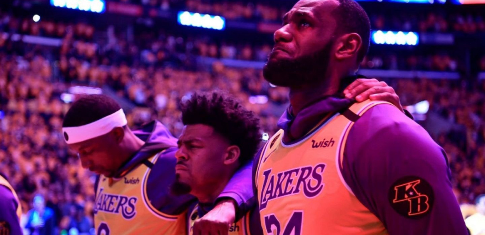 Συγκλονιστικές στιγμές στο "αντίο" των Λέικερς στον Κόμπι Μπράιαντ (photos+video)