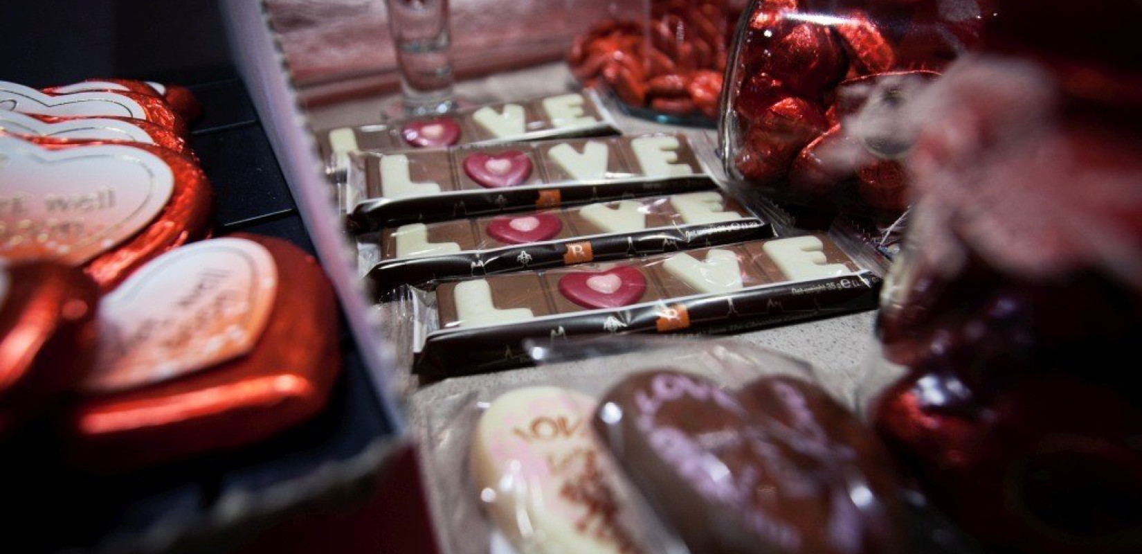 Σε κλίμα... Άγιου Βαλεντίνου η αγορά της Θεσσαλονίκης