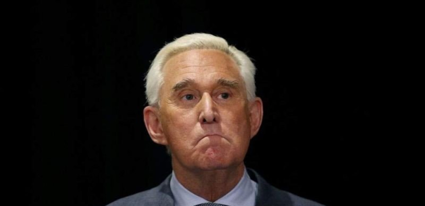 ΗΠΑ: Ο Ρότζερ Στόουν είναι αντιμέτωπος με ποινή φυλάκισης από επτά ως εννέα έτη