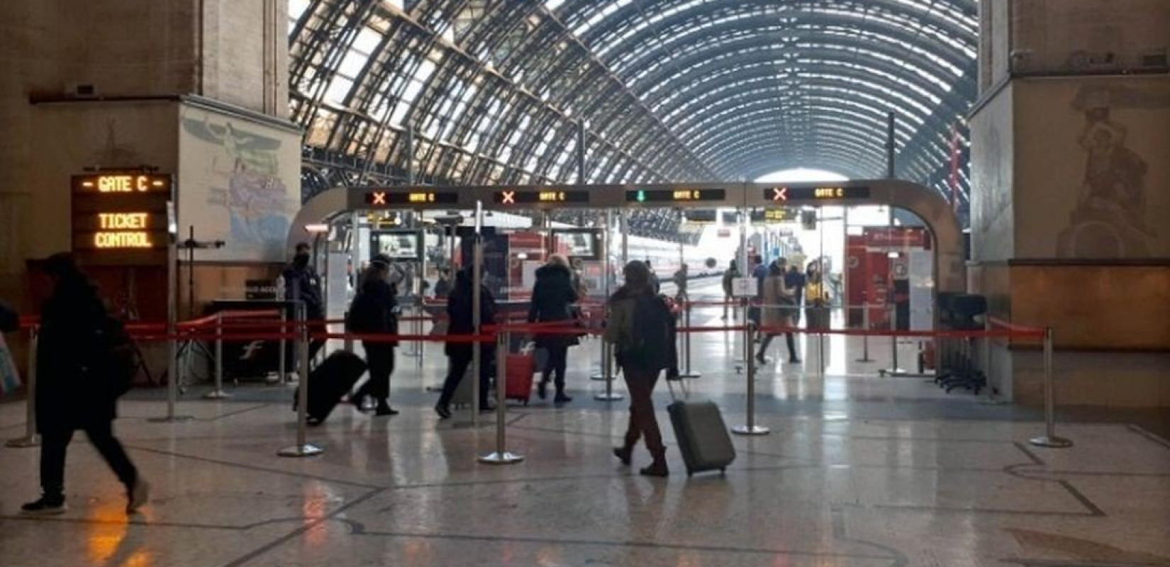 Περισσότεροι Έλληνες κατά 20% ταξίδεψαν στο εξωτερικό το εννεάμηνο του 2025 - Οι κορυφαίοι προορισμοί