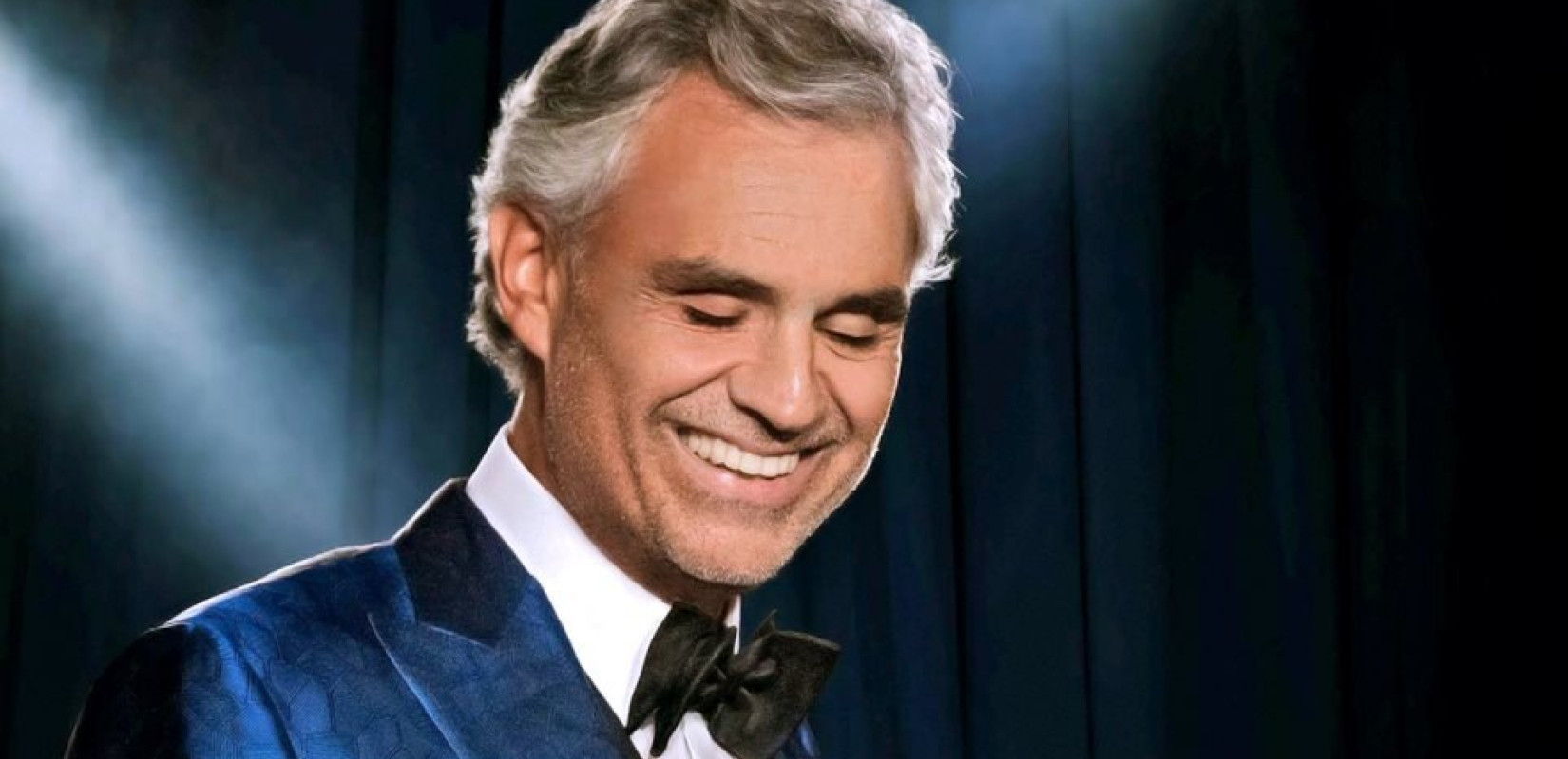 Ο Αντρέα Μποτσέλι τραγούδησε στο Ντουόμο του Μιλάνου (βίντεο)