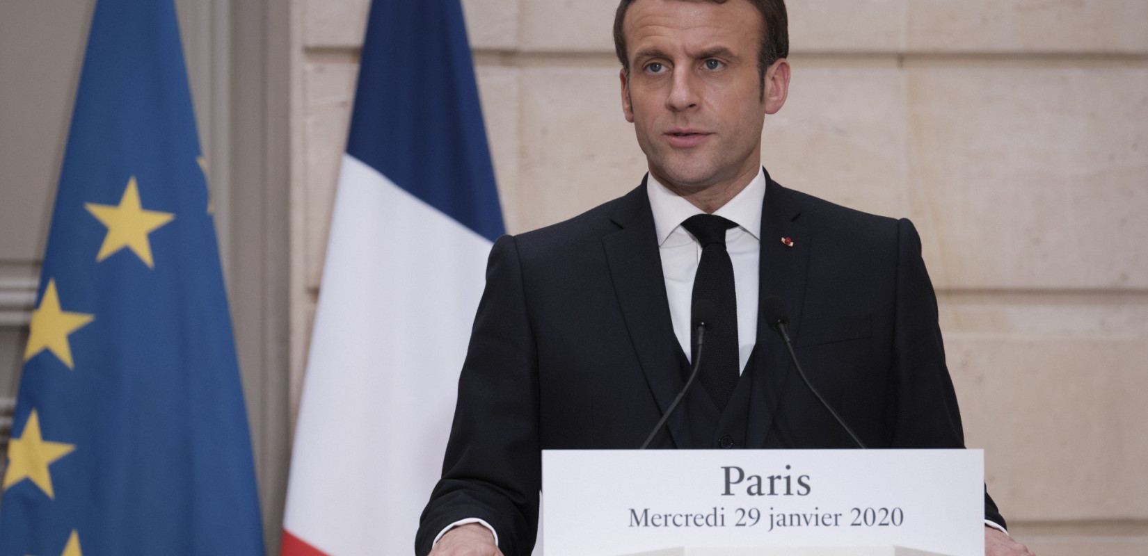 Καμπανάκι Μακρόν για το μέλλον της Ευρωπαϊκής Ένωσης μετά τον κορονοϊό 