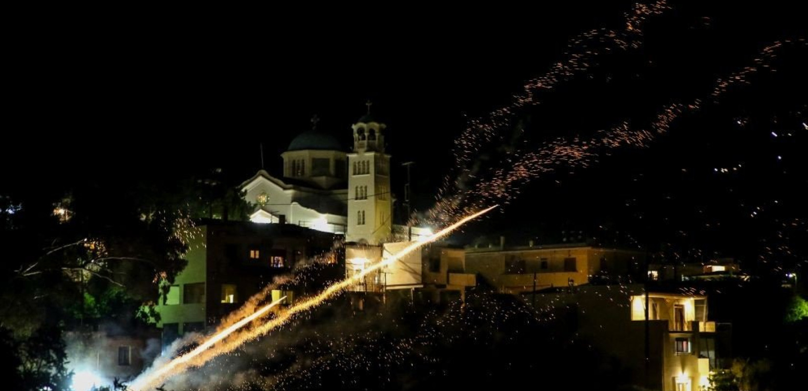 «Μπλόκο» της ΕΛ.ΑΣ. στη Χίο: Κατασχέθηκαν 236 αυτοσχέδιες ρουκέτες ενόψει Πάσχα