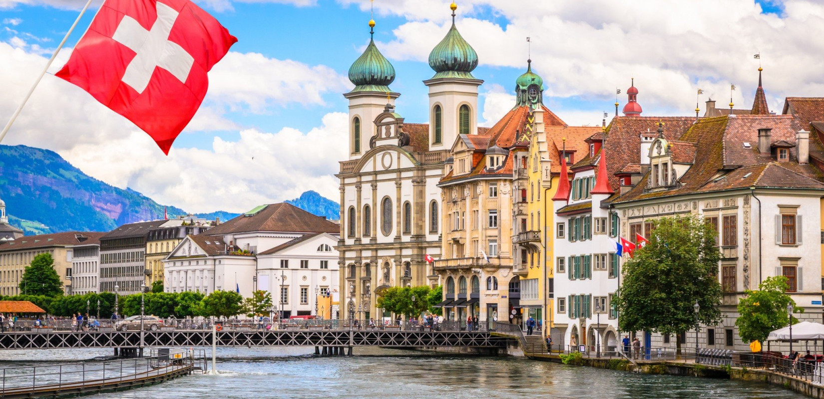 Η Ελβετία εξετάζει τις κινήσεις της εάν ο Τραμπ της επιβάλλει δασμούς 39%