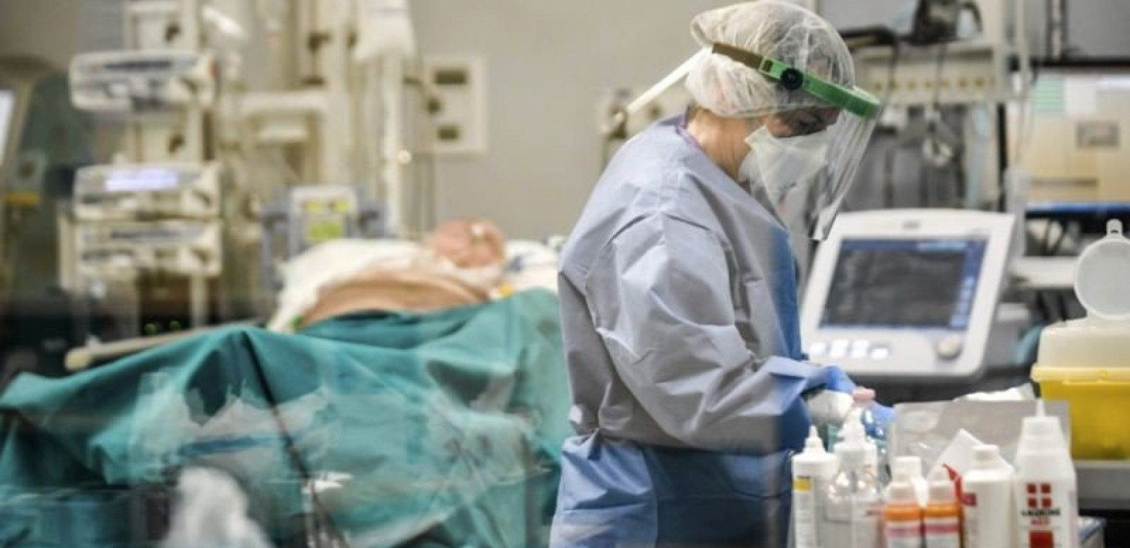 Κορονοϊός: Νέο "μαύρο" ρεκόρ της Ελλάδας - Μεγαλύτερη θνησιμότητα από ΕΕ, ΗΠΑ αλλά και παγκόσμιο μέσο όρο (Γράφημα)