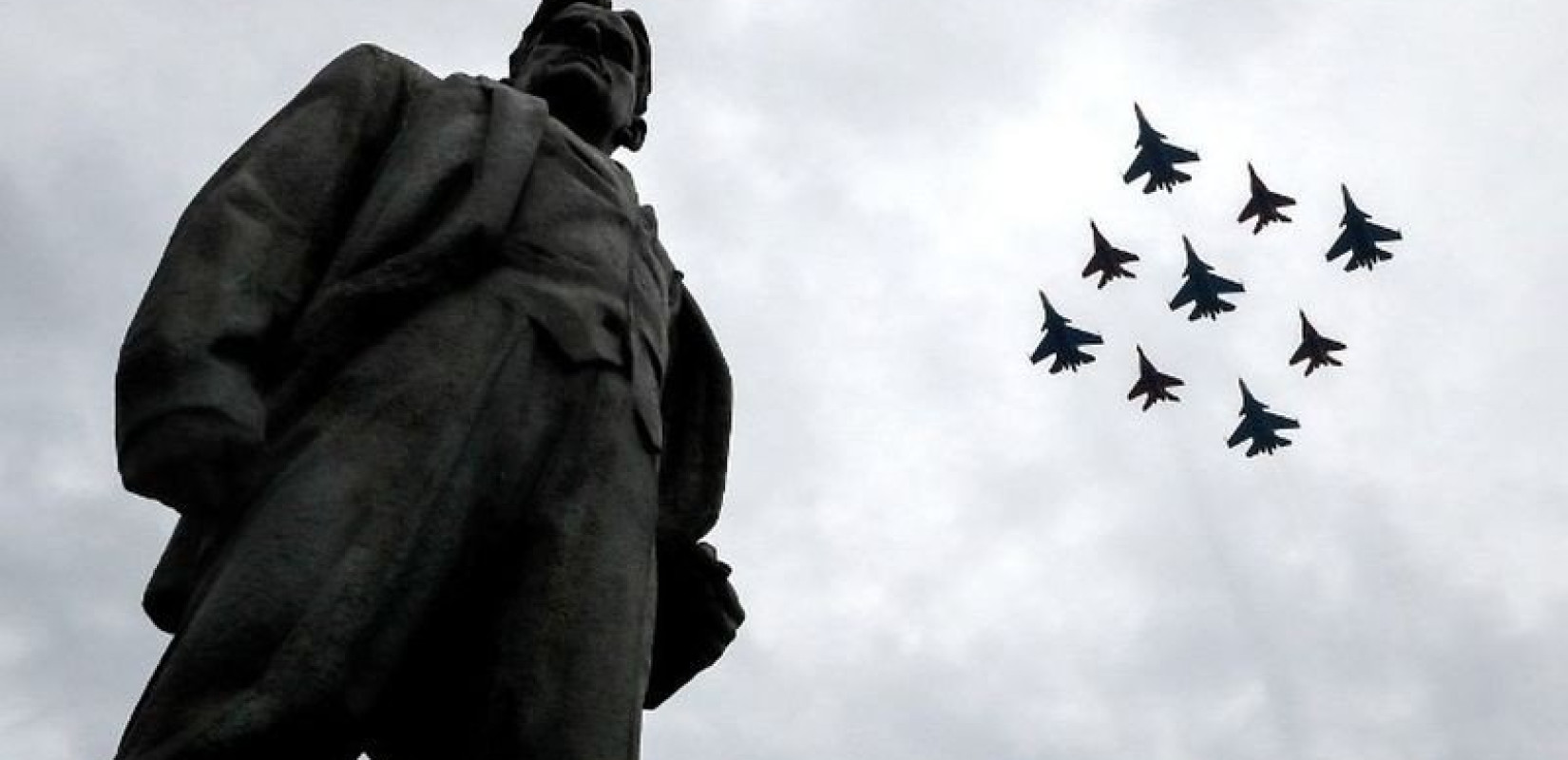 Νίκος Αποστολόπουλος: Το πρόγραμμα "Μνήμες από την Κατοχή στην Ελλάδα πρέπει να χρηματοδοτήσει η Γερμανία"