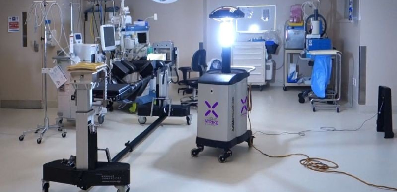 Ιαπωνία: Ρομπότ σκοτώνει τον κορονοϊό με υπεριώδη ακτινοβολία σε μόλις δύο λεπτά