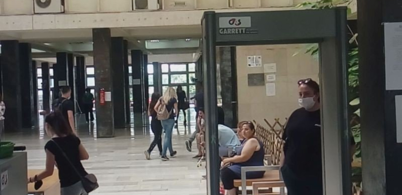 Δολοφονία στον Εύοσμο: Ποινική δίωξη για ανθρωποκτονία σε μάνα και κόρη