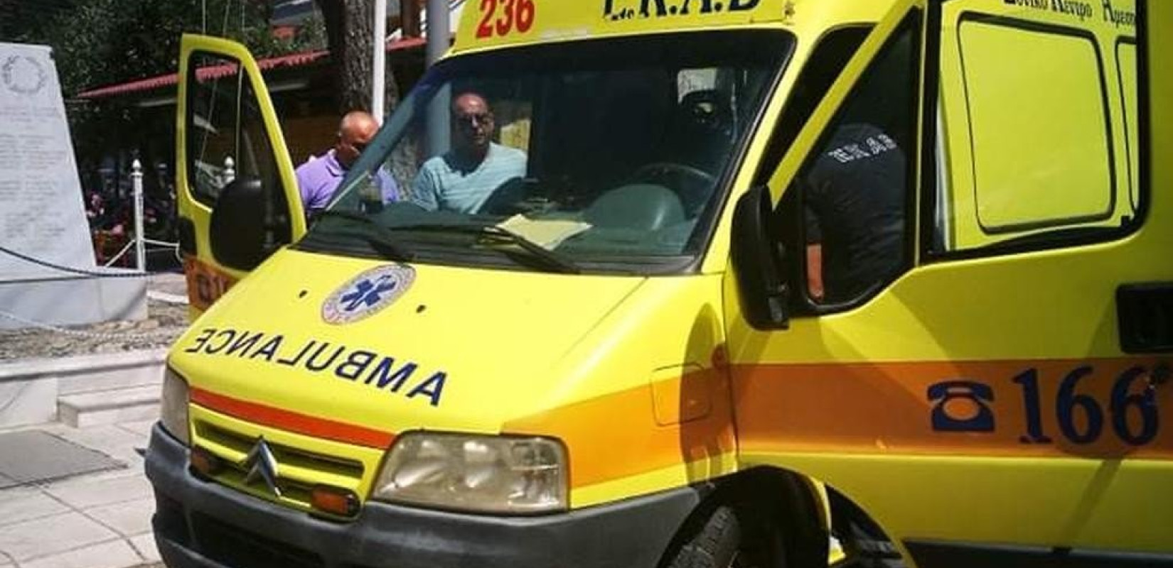 Τουλάχιστον τέσσερις τραυματίες από ξαφνικό μπουρίνι στα Νέα Πλάγια Χαλκιδικής 