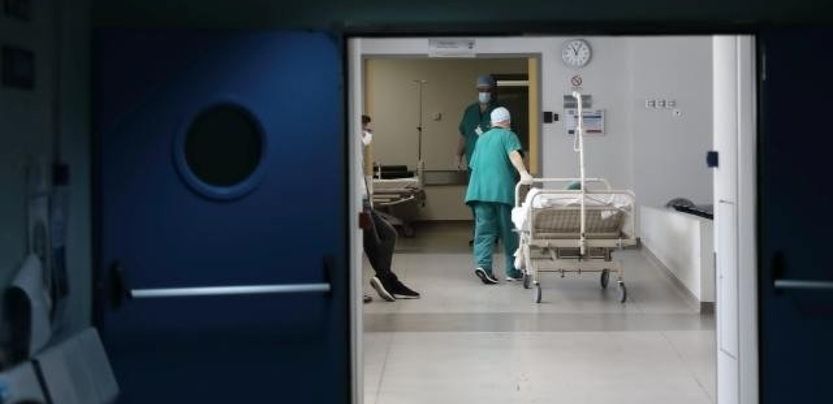 Κορονοϊός: 1.251 κρούσματα, 600 διασωληνωμένοι, 89 θάνατοι