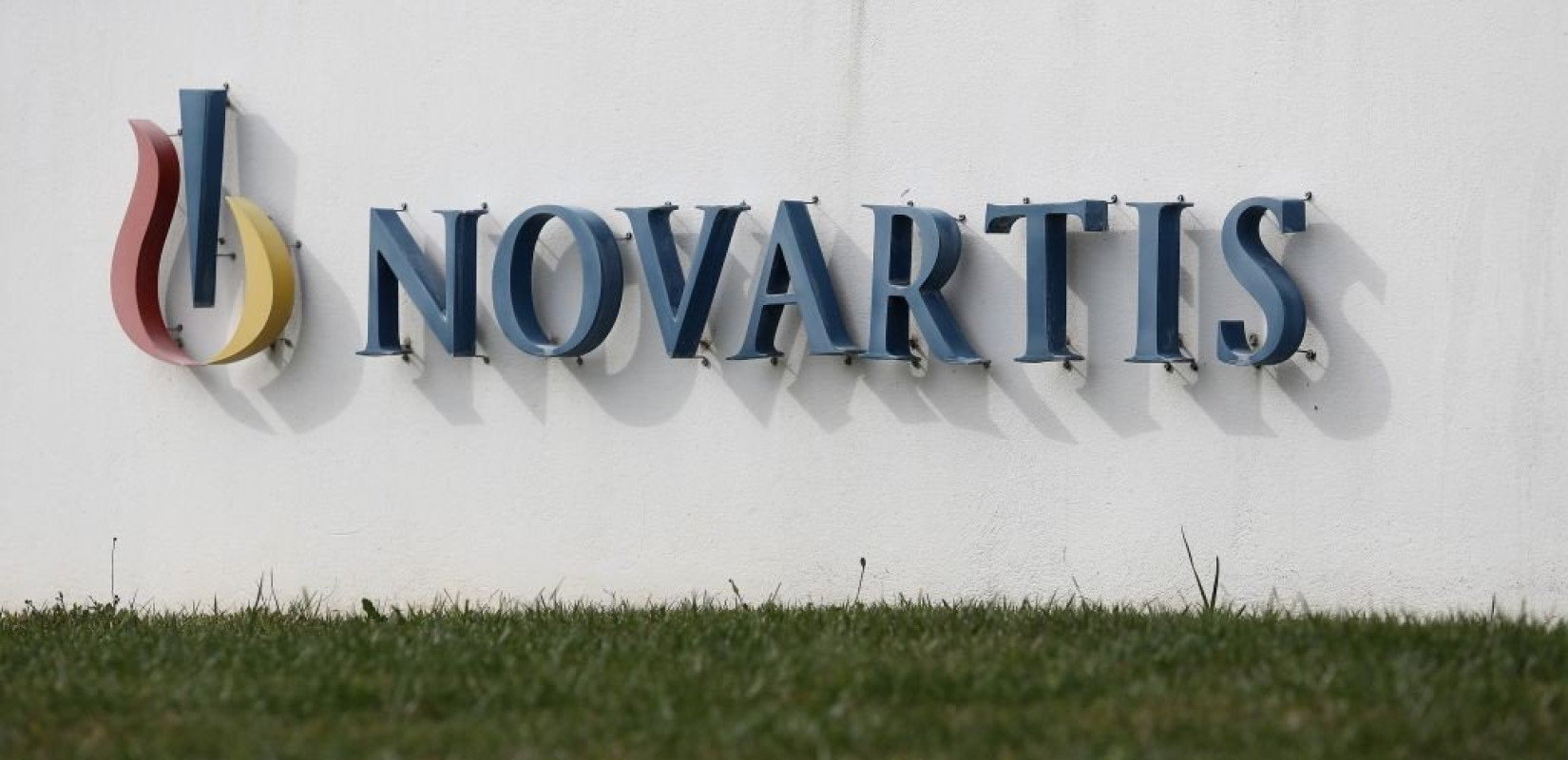 Δίκη Novartis: Την ενοχή των πρώην προστατευόμενων μαρτύρων ζήτησε η εισαγγελέας