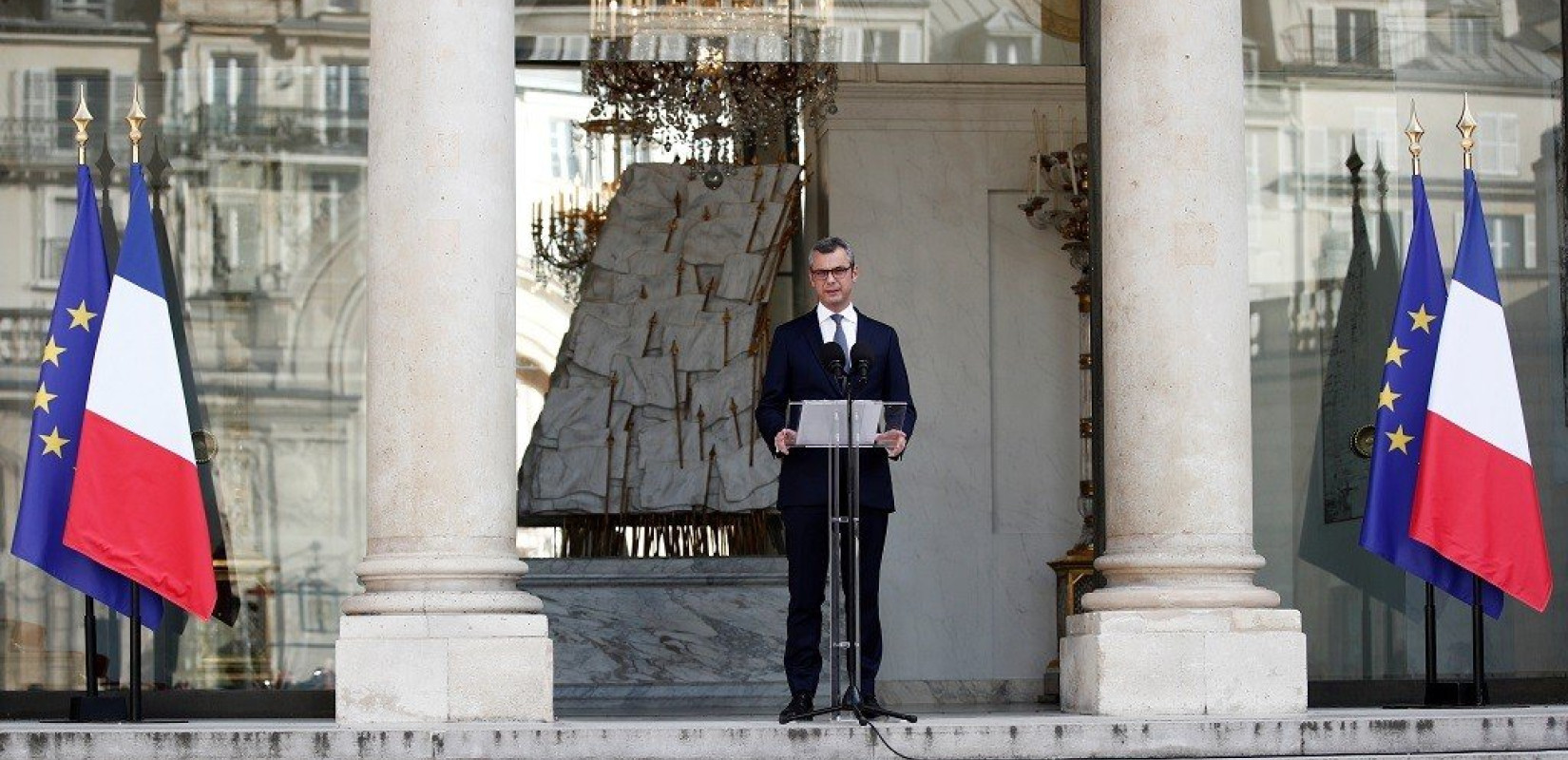 Γαλλία: Τρία υπερυπουργεία σύστησε ο Μακρόν για να απαντήσει στην πανδημία με ολιστικό τρόπο 