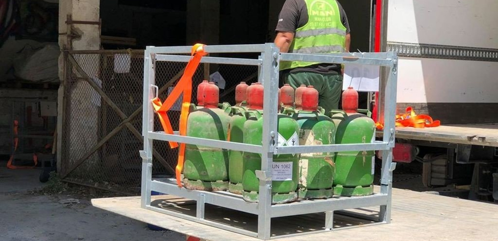 Στο ΦΕΚ το νέο σύστημα ανακύκλωσης των συσκευασιών από τα φυτοφάρμακα