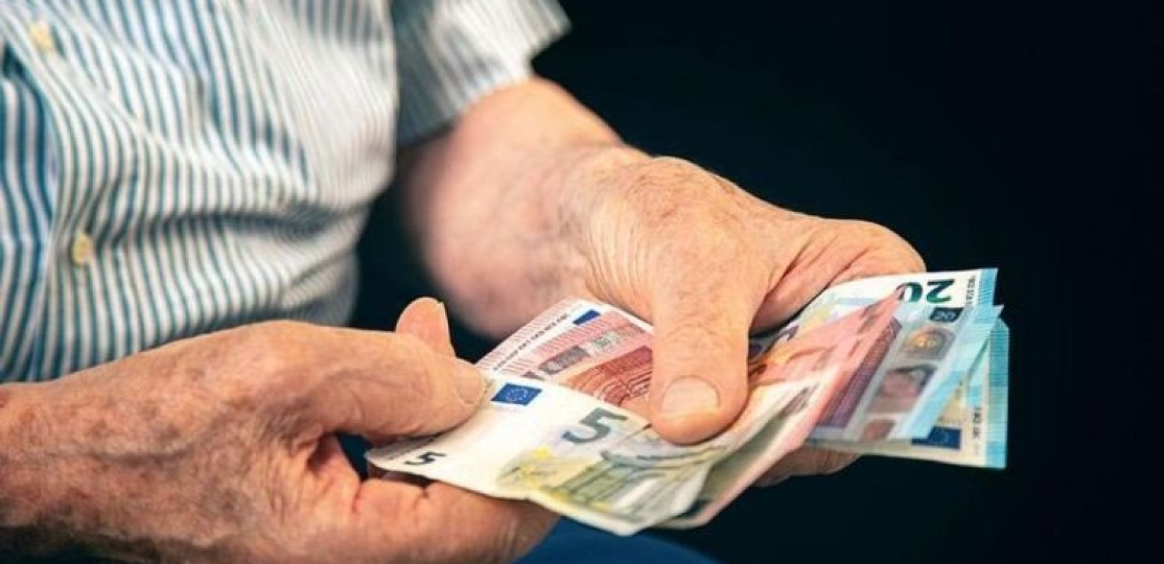 ΕΦΚΑ: Πότε καταβάλλονται οι συντάξεις Μαρτίου - Αναλυτικά οι ημερομηνίες