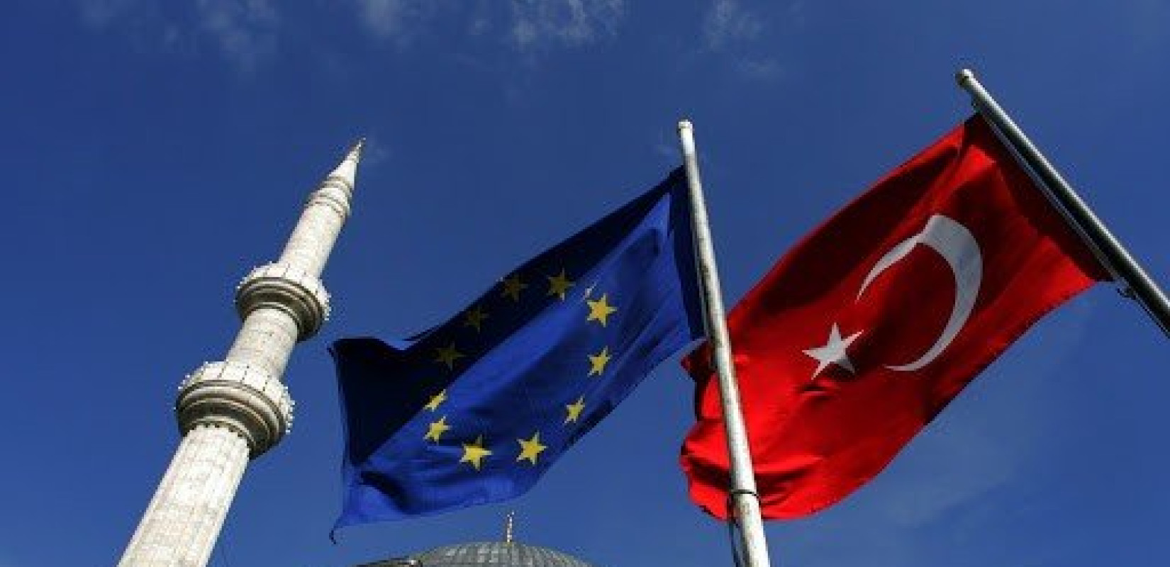 ΕΚ: «Ανάγκη για 'εναλλακτικό και ρεαλιστικό πλαίσιο' για τις σχέσεις ΕΕ-Τουρκίας»