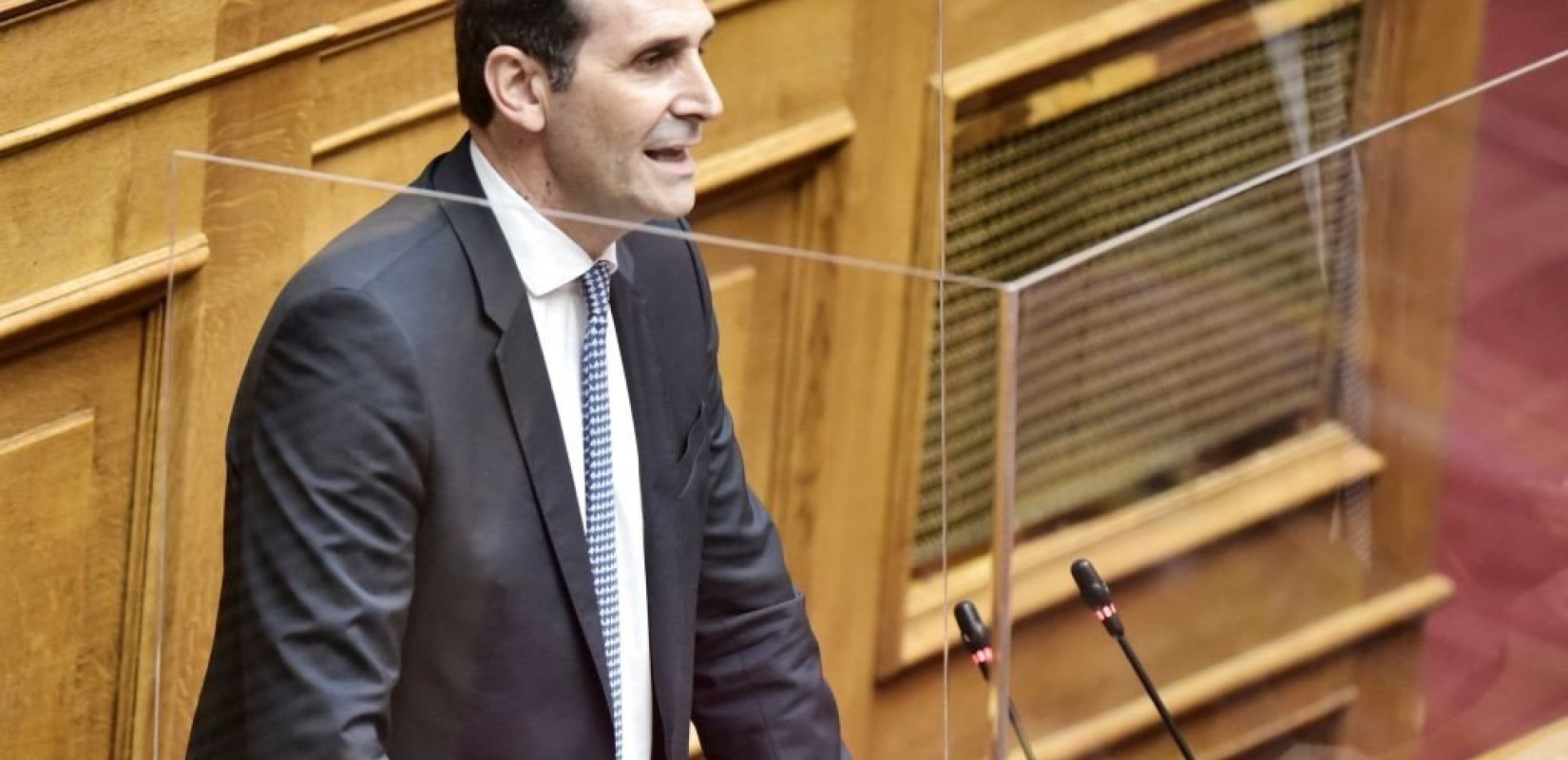 Βεσυρόπουλος: Μέτρα στήριξης, αναπτυξιακά μέτρα και ελαφρύνσεις θα ανακοινώσει το Σάββατο ο πρωθυπουργός