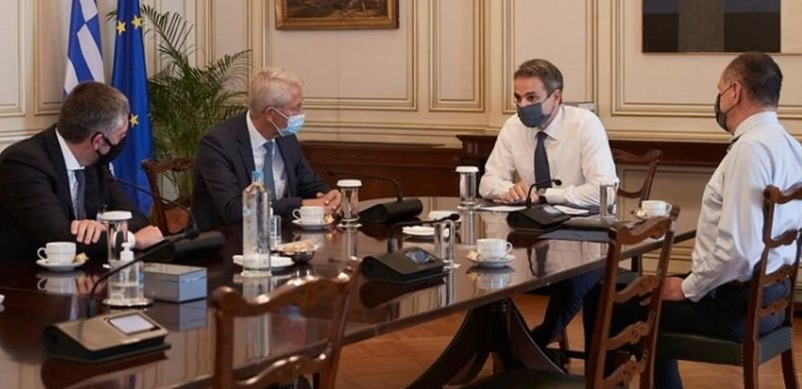 Mε στελέχη της Fraport συναντήθηκε ο πρωθυπουργός για τη διεύρυνση επενδύσεων