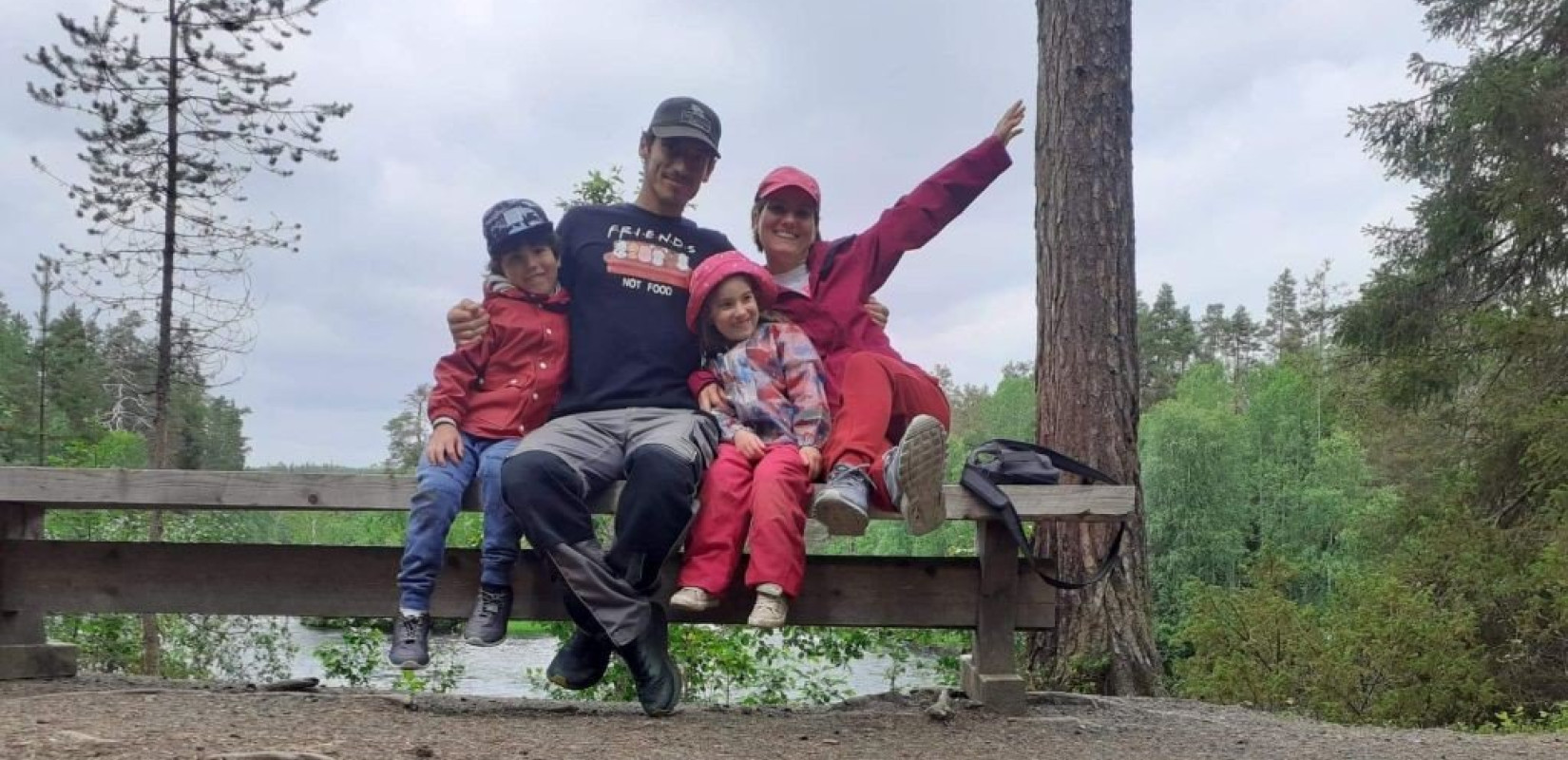 Θεσσαλονίκη: Ο 'Ελληνας "γητευτής" ταράνδων ζει οικογενειακώς στο Ροβανιέμι κι έχει γείτονα τον ...Άγιο Βασίλη 