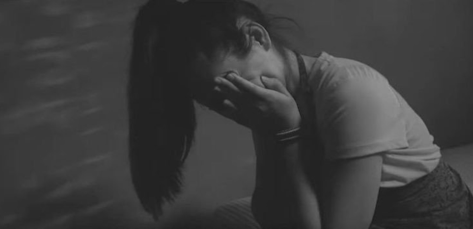 Εθνική Επιτροπή για τα Δικαιώματα του Ανθρώπου: Έντονη ανησυχία για την έμφυλη βία στη χώρα