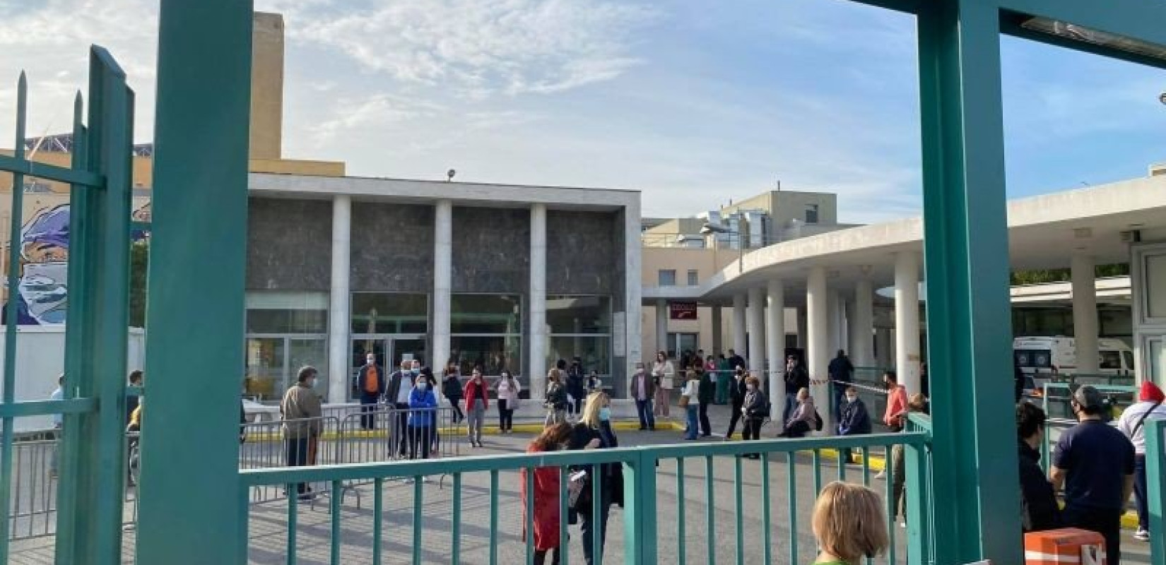 Με 140 ύποπτα κρούσματα, 95 θετικούς και 40 εισαγωγές έκλεισε η εφημερία στο ΑΧΕΠΑ (βίντεο) Με 140 ύποπτα κρούσματα, 95 θετικούς και 40 εισαγωγές έκλεισε η εφημερία στο ΑΧΕΠΑ (βίντεο)
