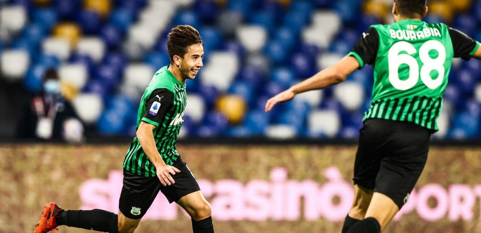 Ιταλία: Παρέσυρε και τη Νάπολι η εκπληκτική Σασουόλο (βίντεο)