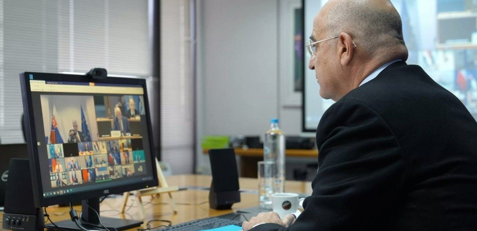Ν. Δένδιας: Δείγμα πολιτισμού η μέριμνα για τα αδέσποτα ζώα