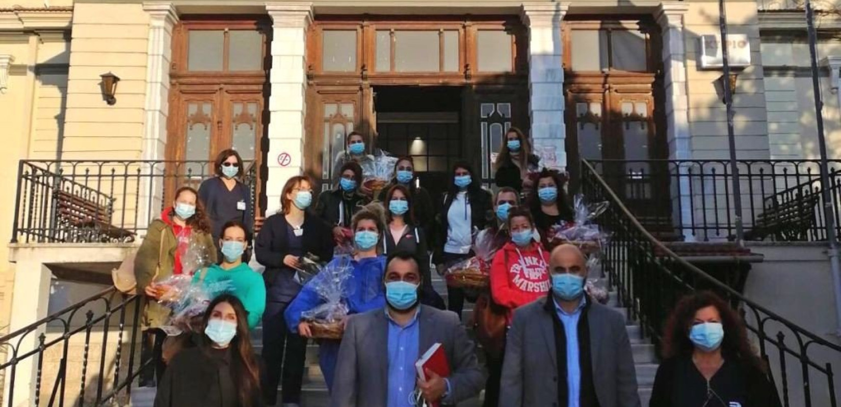 Το "Ιπποκράτειο" ευχαριστεί, συγχαίρει και καλωσορίζει τις εθελόντριες νοσηλεύτριες και νοσηλευτές Το "Ιπποκράτειο" ευχαριστεί, συγχαίρει και καλωσορίζει τις εθελόντριες νοσηλεύτριες και νοσηλευτές