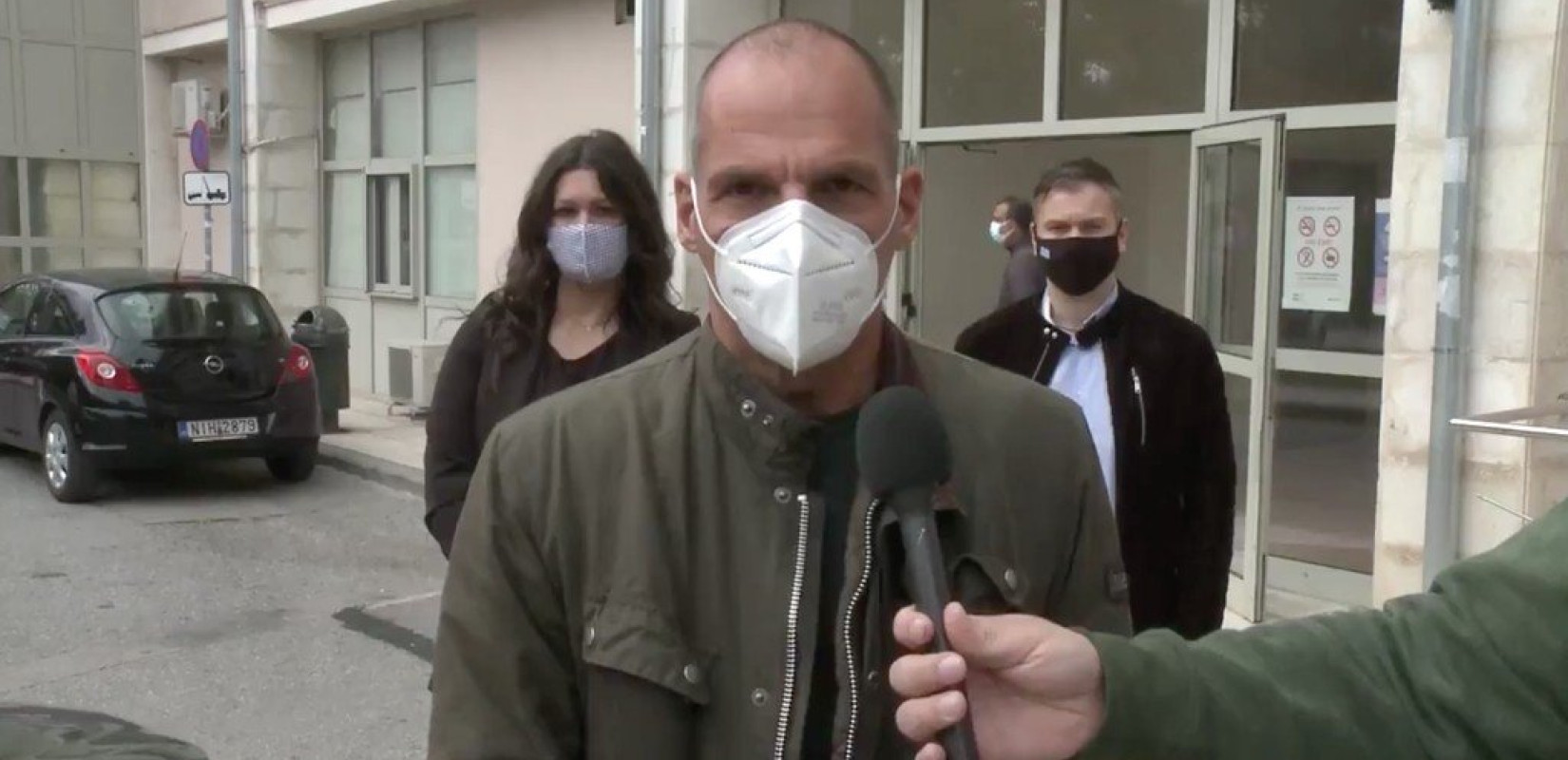 Βαρουφάκης από Θεσσαλονίκη: Μονιμοποιήστε τώρα τους επικουρικούς γιατρούς που εργάζονται στις δημόσιες ΜΕΘ (Βίντεο)