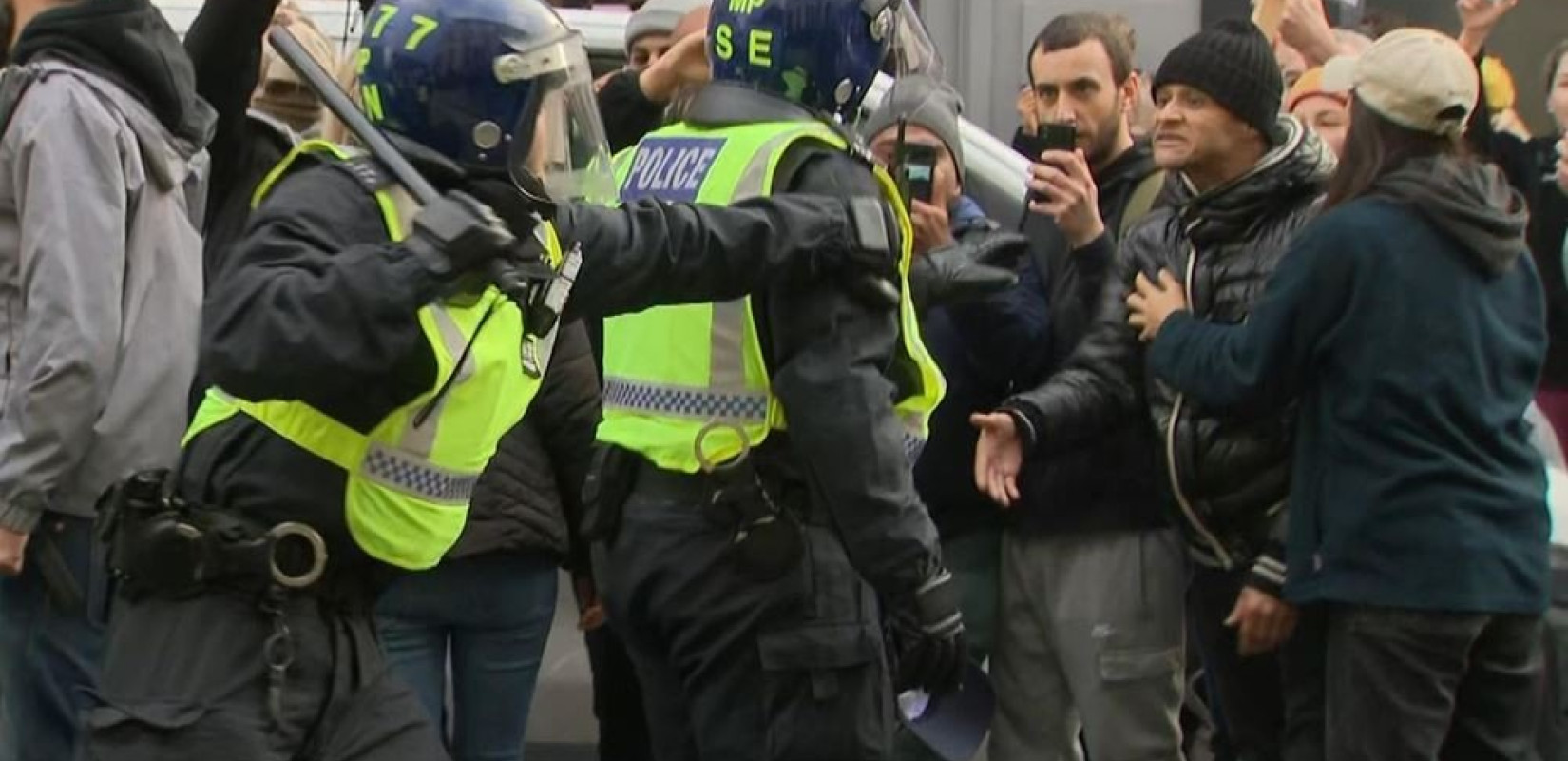 Στόχος ο τηλεοπτικός σταθμός Iran International στο Λονδίνο - Τρεις κατηγορούμενοι για απόπειρα εμπρησμού