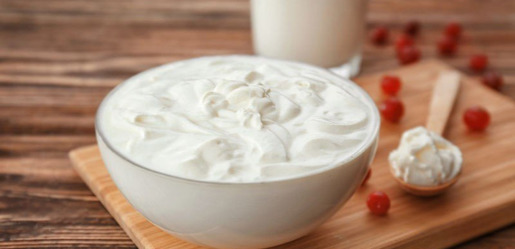 ΕΦΕΤ: Bγάζει από τα ράφια μη ασφαλές στραγγιστό γιαούρτι