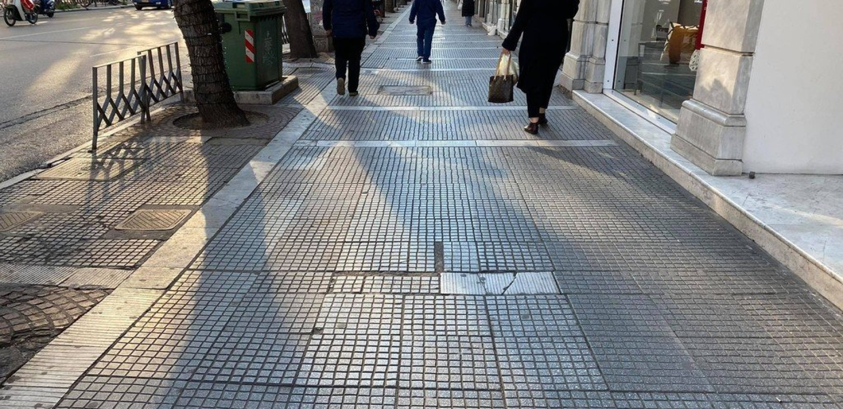Θεσσαλονίκη: Μελαγχολική η αγορά - Χλιαρός ο τζίρος των εκπτώσεων