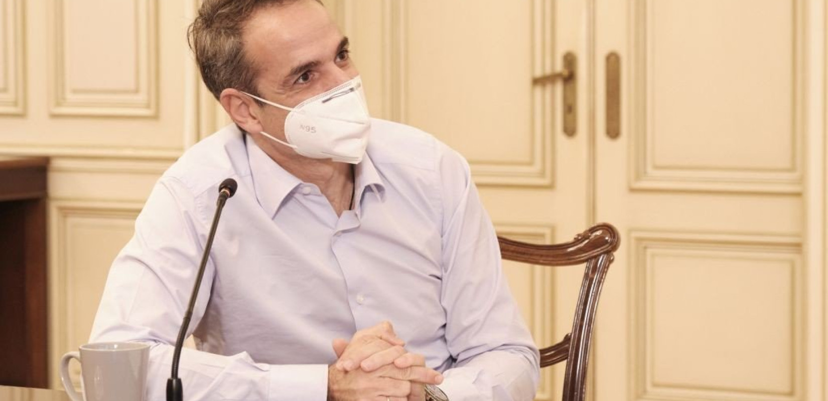 ΚΙΝΑΛ: Με σκονάκι, ή προφορικά, το βέβαιον είναι ότι έγινε παρέμβαση στην ΕΡΤ για το κορονοπάρτι Μητσοτάκη στην Ικαρία