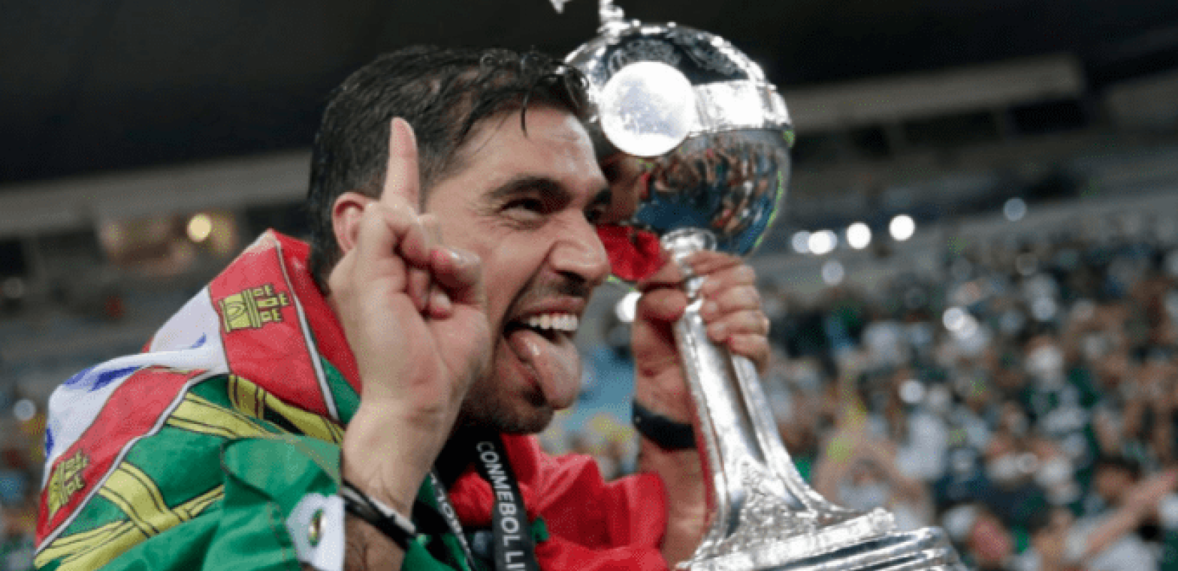 Το άστρο του Αμπέλ Φερέιρα λάμπει εκτυφλωτικά στη Βραζιλία