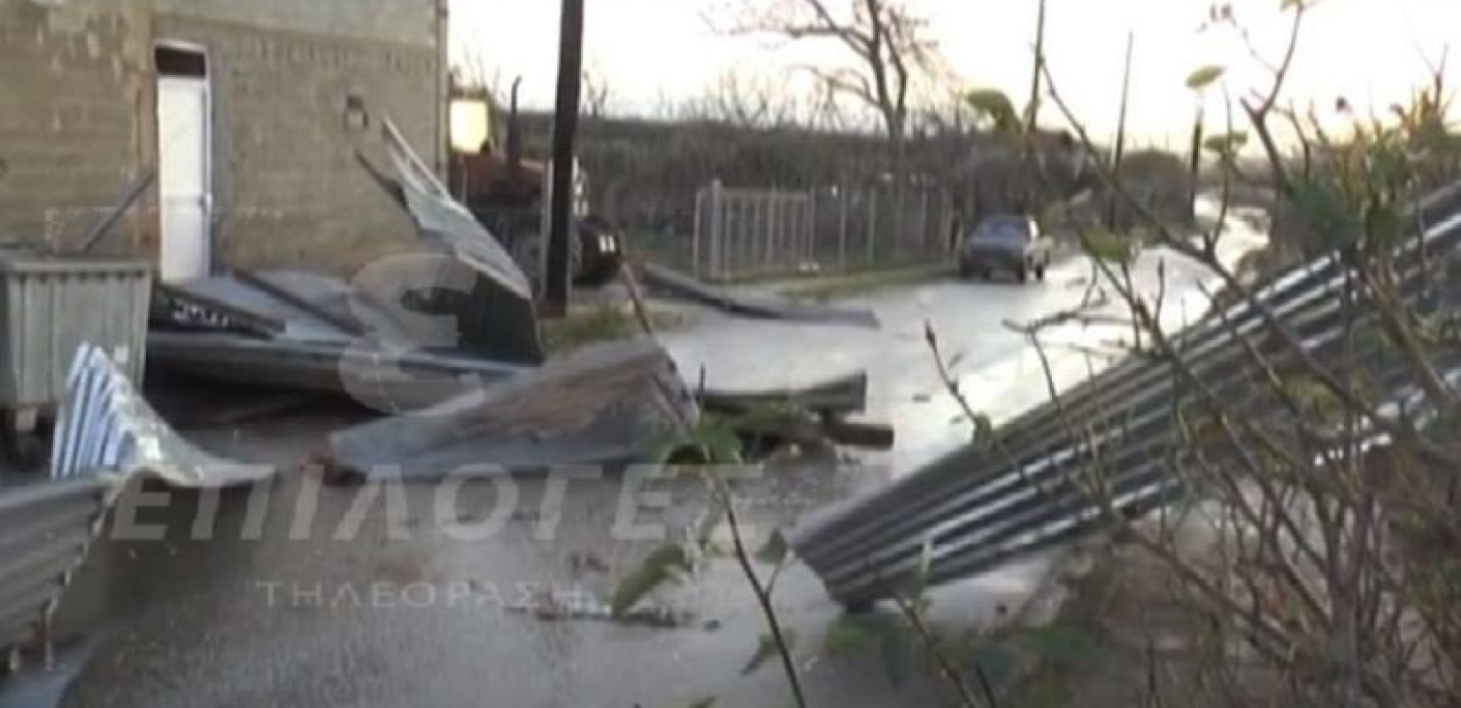 Σέρρες: Ανεμοστρόβιλος “σάρωσε” την Τούμπα