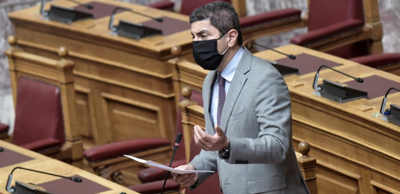 Ο Λευτέρης Αυγενάκης διαφωνεί με το πλαφόν του 10% στα γήπεδα
