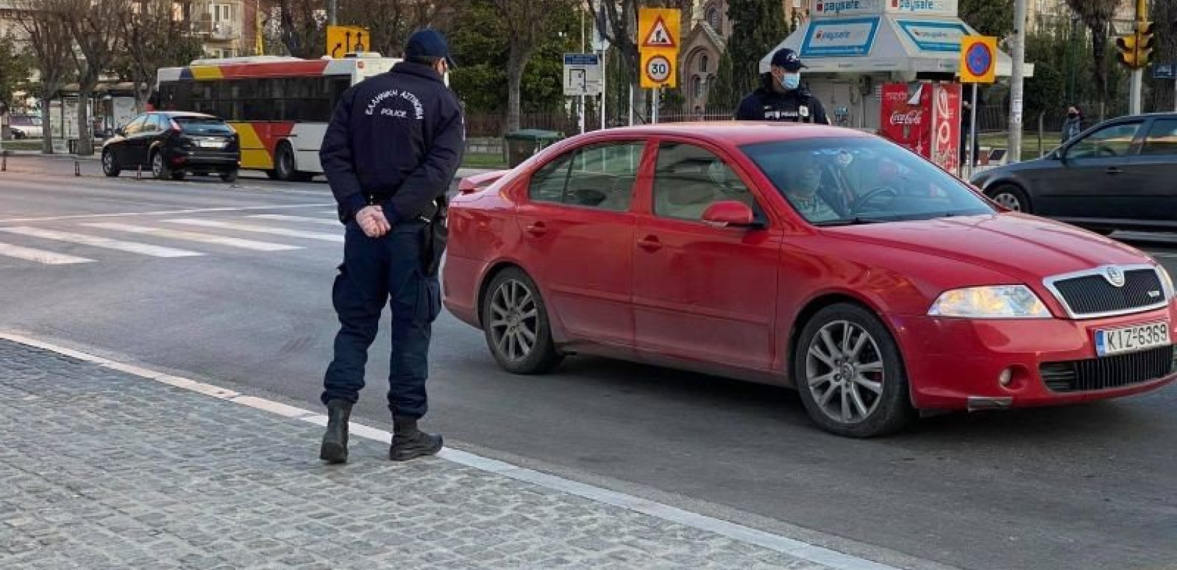 Ελάχιστες οι παραβιάσεις των μέτρων προστασίας από τον κορονοϊό την Κυριακή